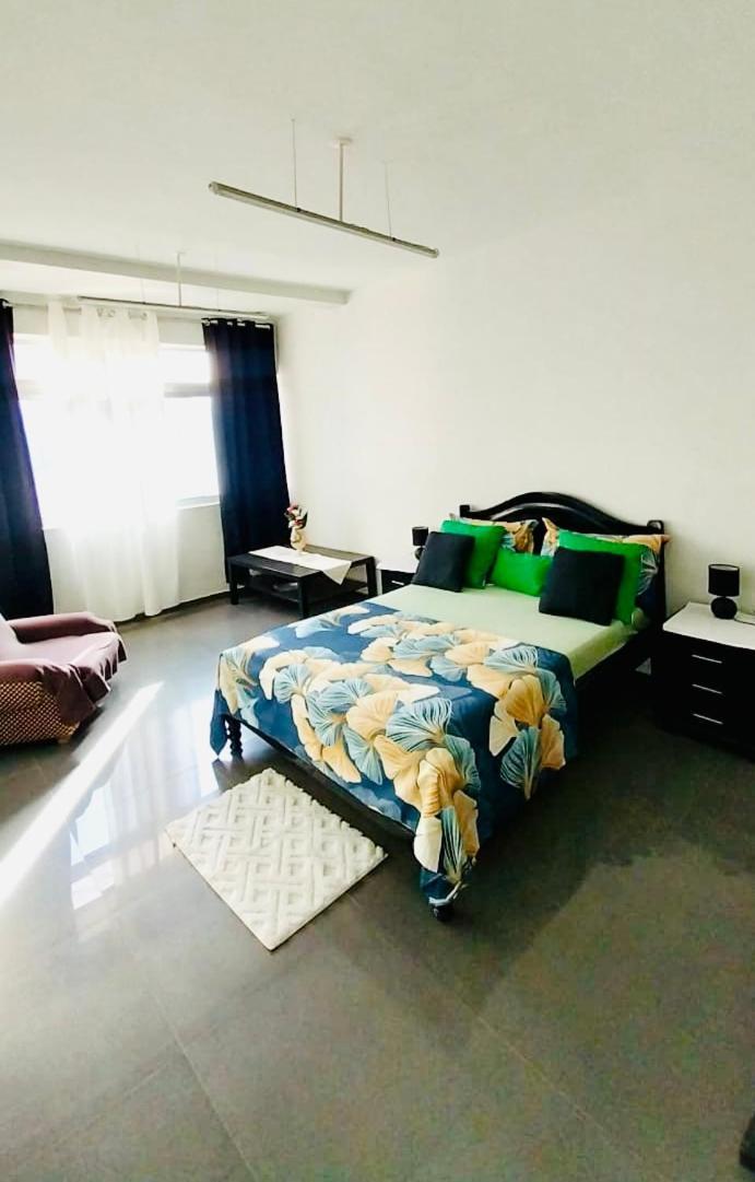 Cozy Home With Terrace Views! Ponta Do Sol Bagian luar foto